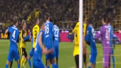 《揭秘布伦特福德动向！球探密访拉齐奥锋线新星坎切列里》